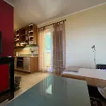 Sandra